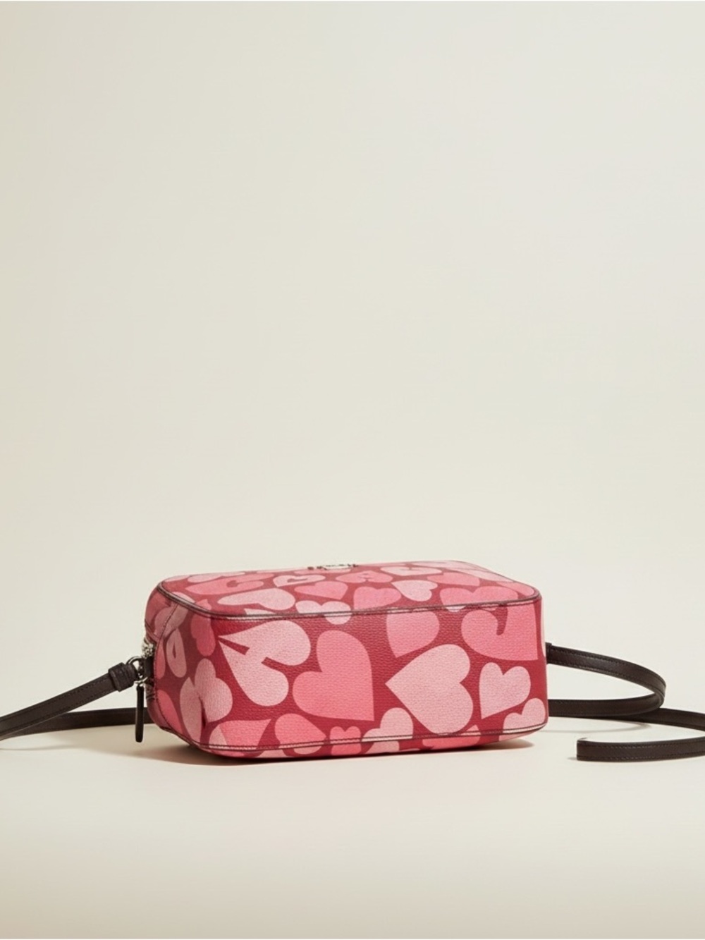 Coach Heart Print Crossbody Camera Bag Pink Red Valentine Style Gold Hardware - Picture 5 of 9